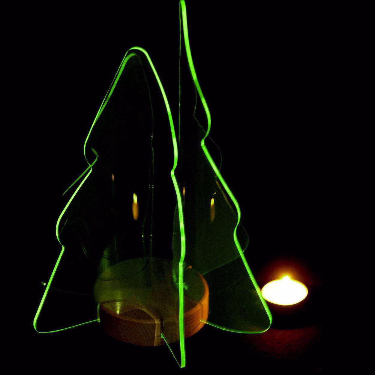 der leuchtende Weihnachtsbaum 5 SunForm-Sonnenfänger Indoor-Sonnenfänger Weihnachtsbaum